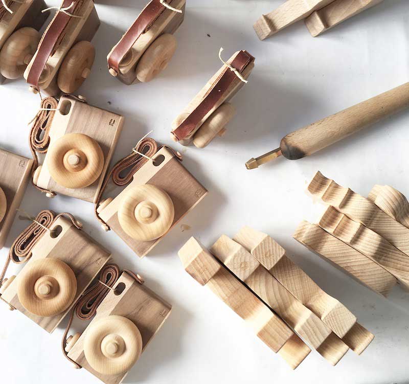 Conjunto de camaras de juguete de madera marca ChinPum.
