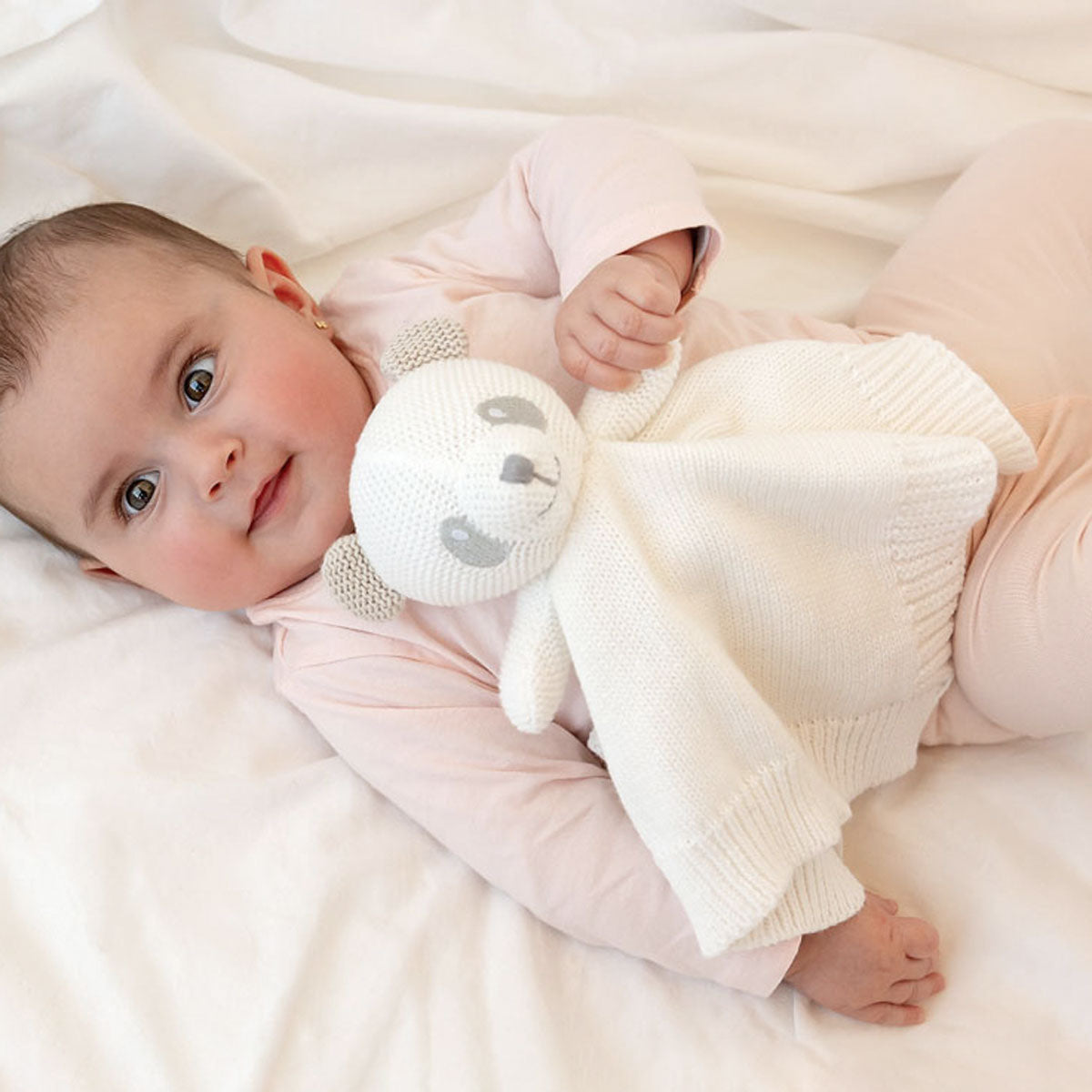 Bebé con doudou Oso Blanco | ChinPum