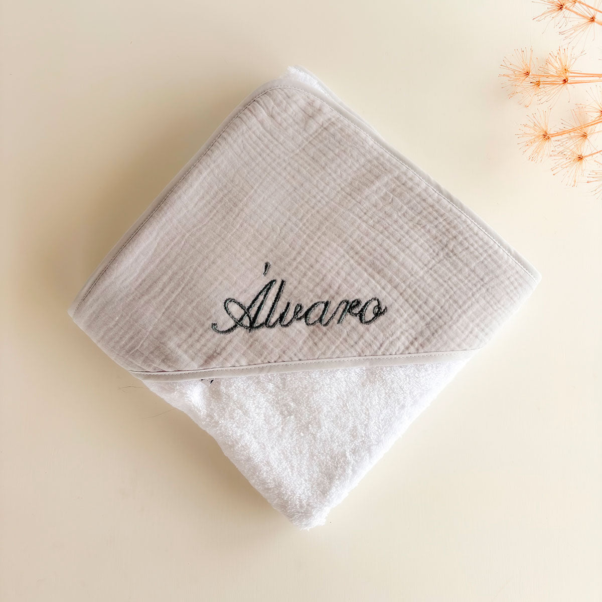 Toalla capa Bebé muselina Gris Personalizada| Chin Pum