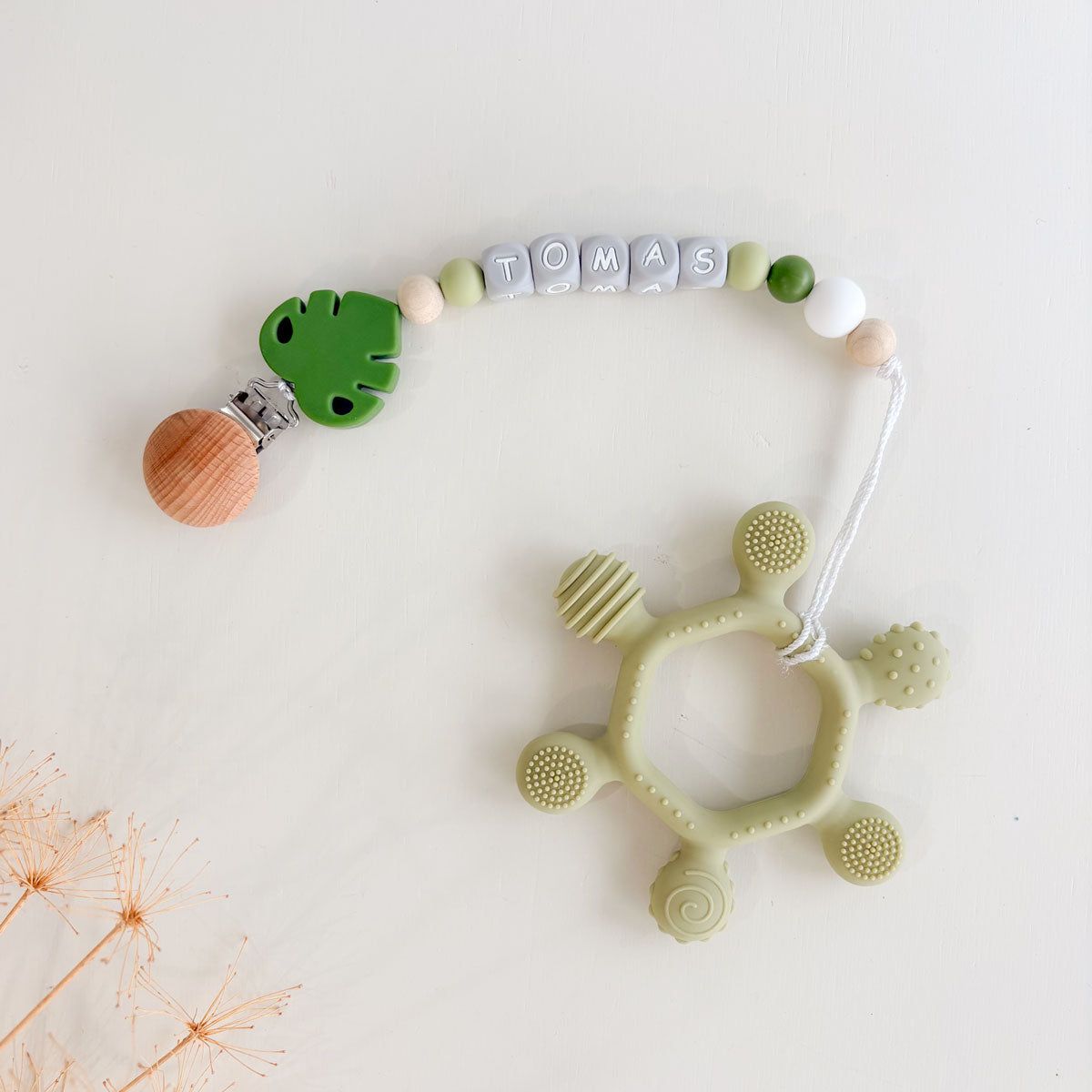 Chupetero personalizado Monstera Verde | Chin Pum