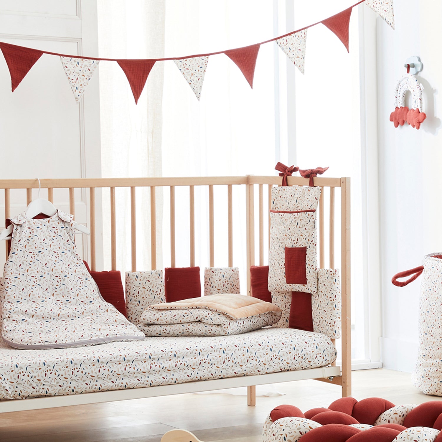 Habitación infantil con el saco de Dormir Confetti | ChinPum