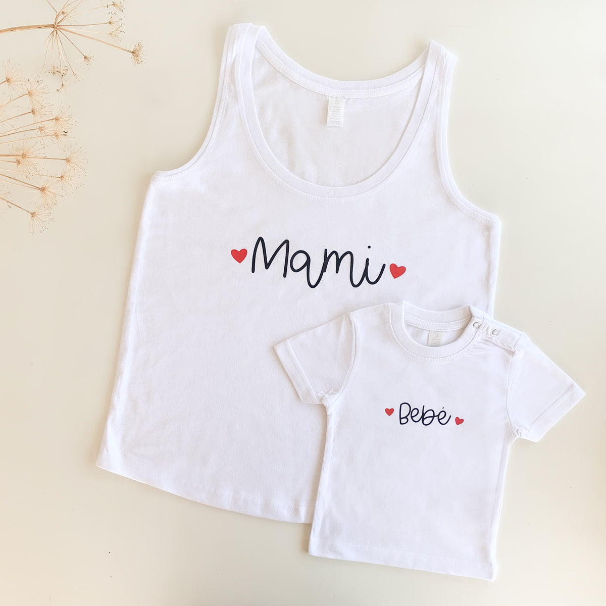 Camisetas personalizadas "Mami y Bebé" corazones Blanca sin mangas | Chin Pum