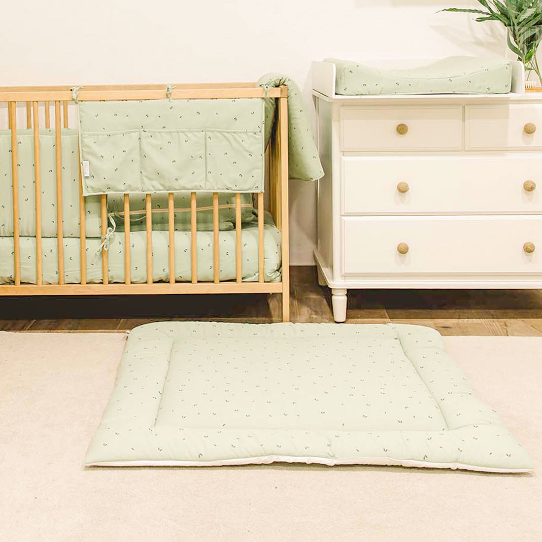Alfombra de juego acolchada Green Organic | Chin Pum