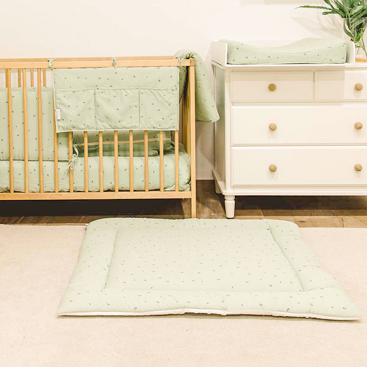Alfombra de juego acolchada Green Organic | Chin Pum