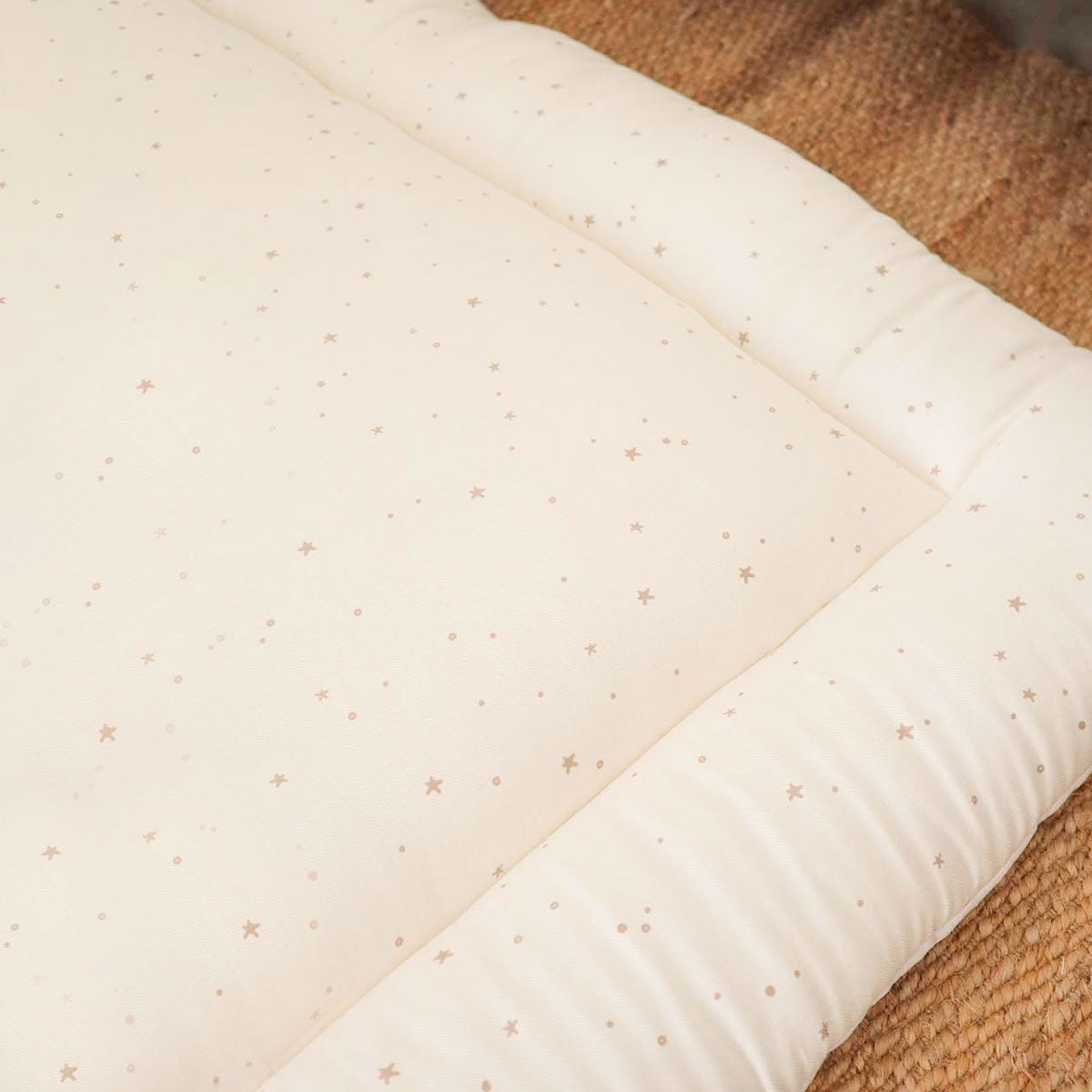 Alfombra de juego Crema personalizada | Chin Pum