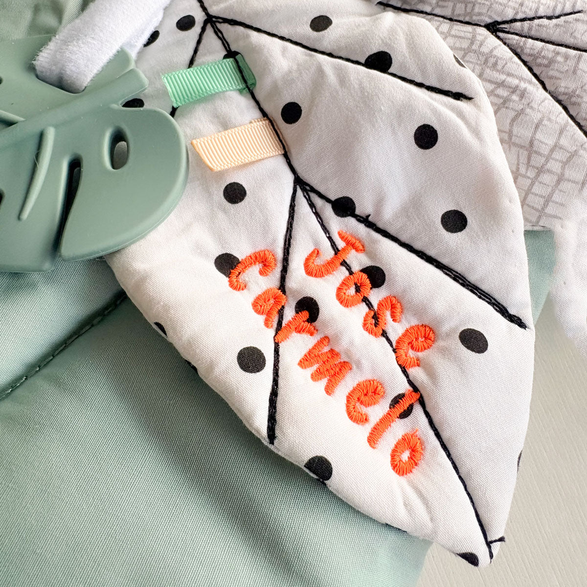 Detalle de alfombra personalizada Hoja | Chin Pum