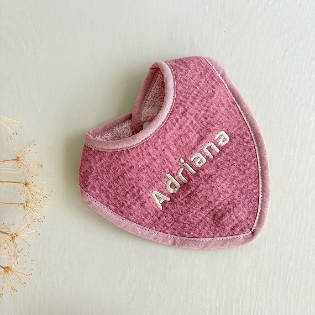 Babero algodón muselina Personalizado rosa | ChinPum