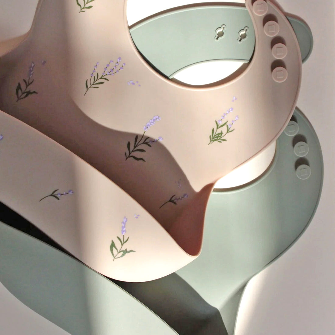 Baberos silicona bolsillo delantero | Chin Pum