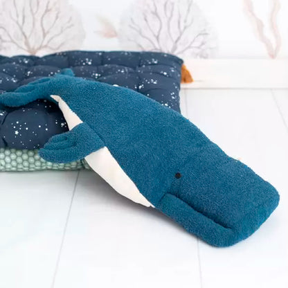 Ballena beluga azul oscuro Crochetts | Chin Pum