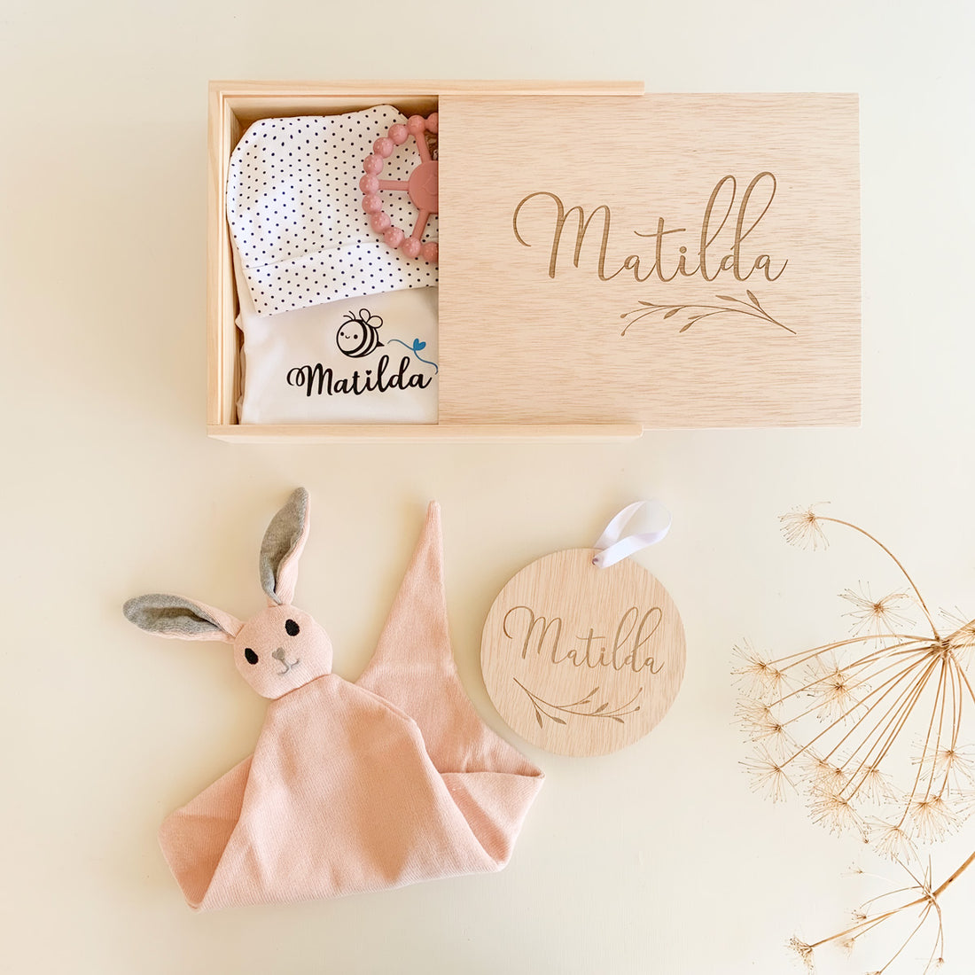 Caja regalos de nacimiento personalizado conejo rosa | CHINPUM