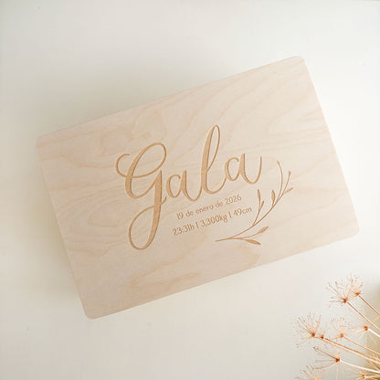 Caja de madera Nacimiento personalizada | Chin Pum 