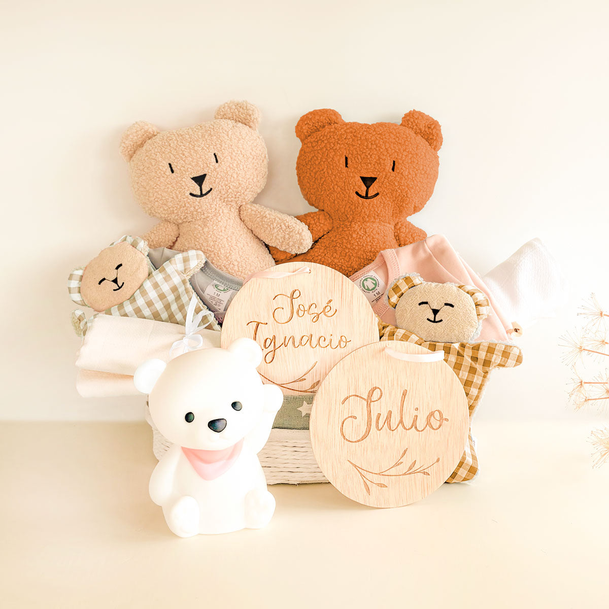 Canastilla recién nacido Gemelos Crema y Caramelo | Chin Pum