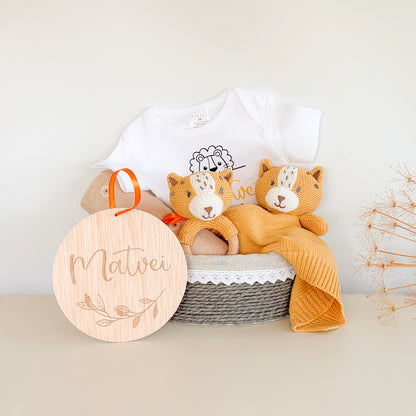 Cesta regalo nacimiento Astrocat personalizado