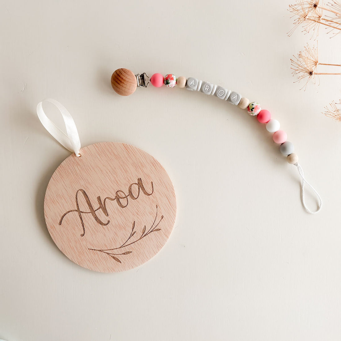 Chupetero personalizado Blossom con disco personalizado | Chin Pum