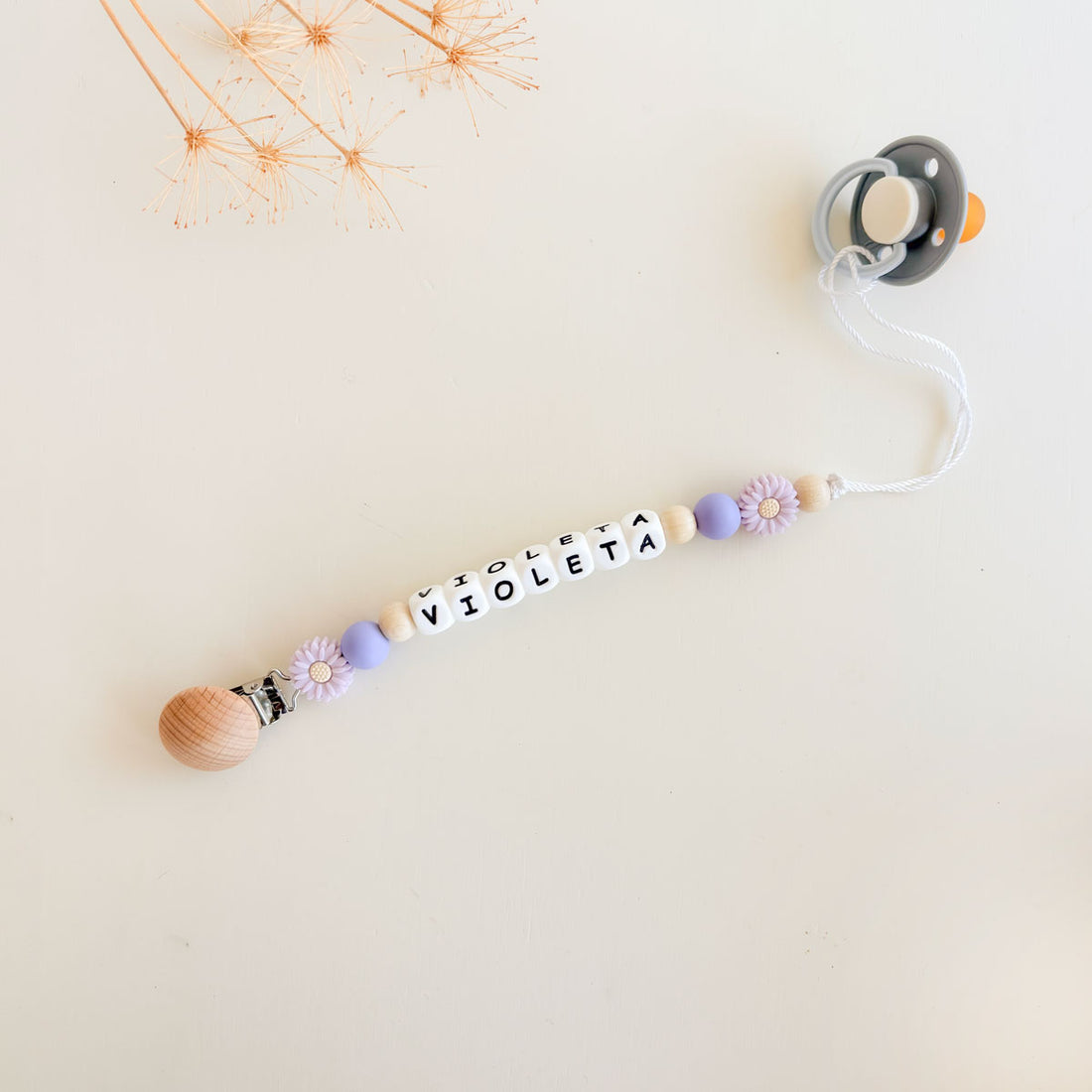 Chupetero personalizado Margarita Lavanda | Chin Pum