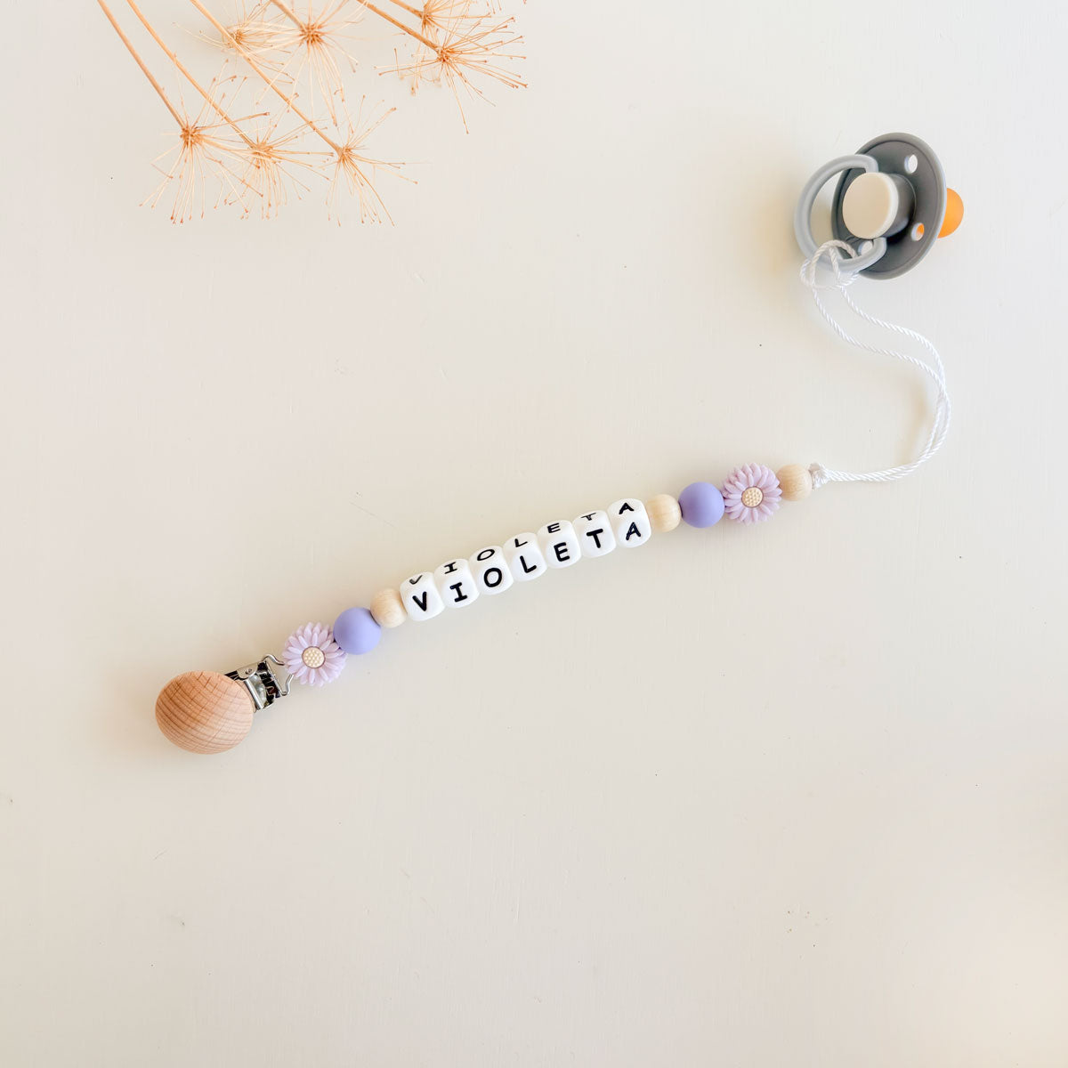 Chupetero personalizado Margarita Lavanda | Chin Pum