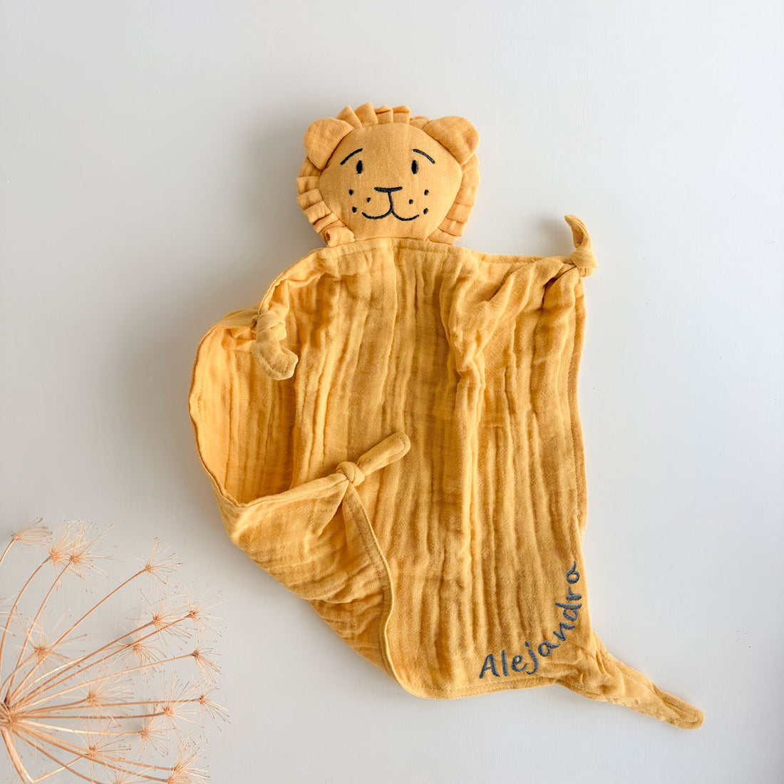 Doudou León mostaza de algodón orgánico Personalizado | ChinPum