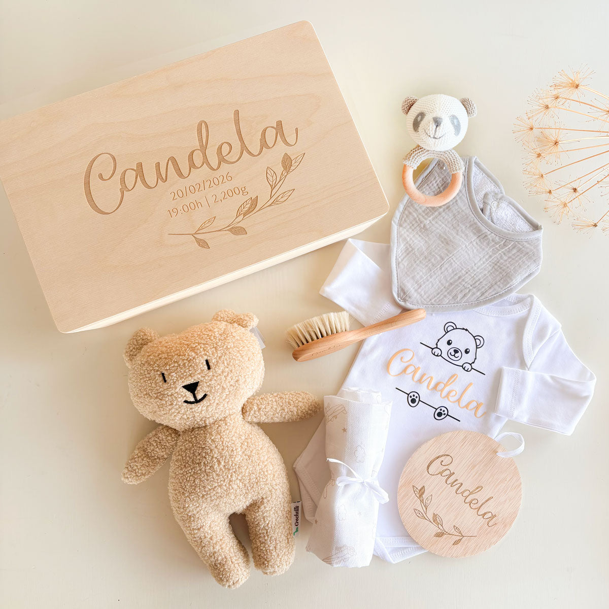 Caja personalizada regalo  recién nacido crema | ChinPum