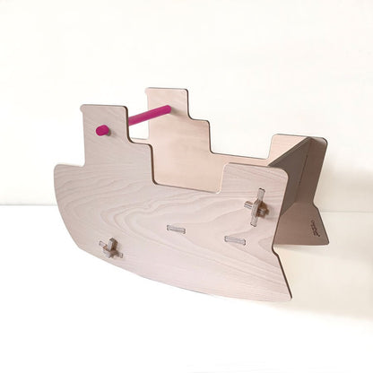 Barco balancín de madera ChinPum con barra en color rosa
