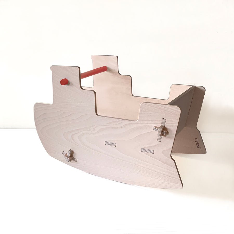 Barco balancín de madera ChinPum con barra en color rojo